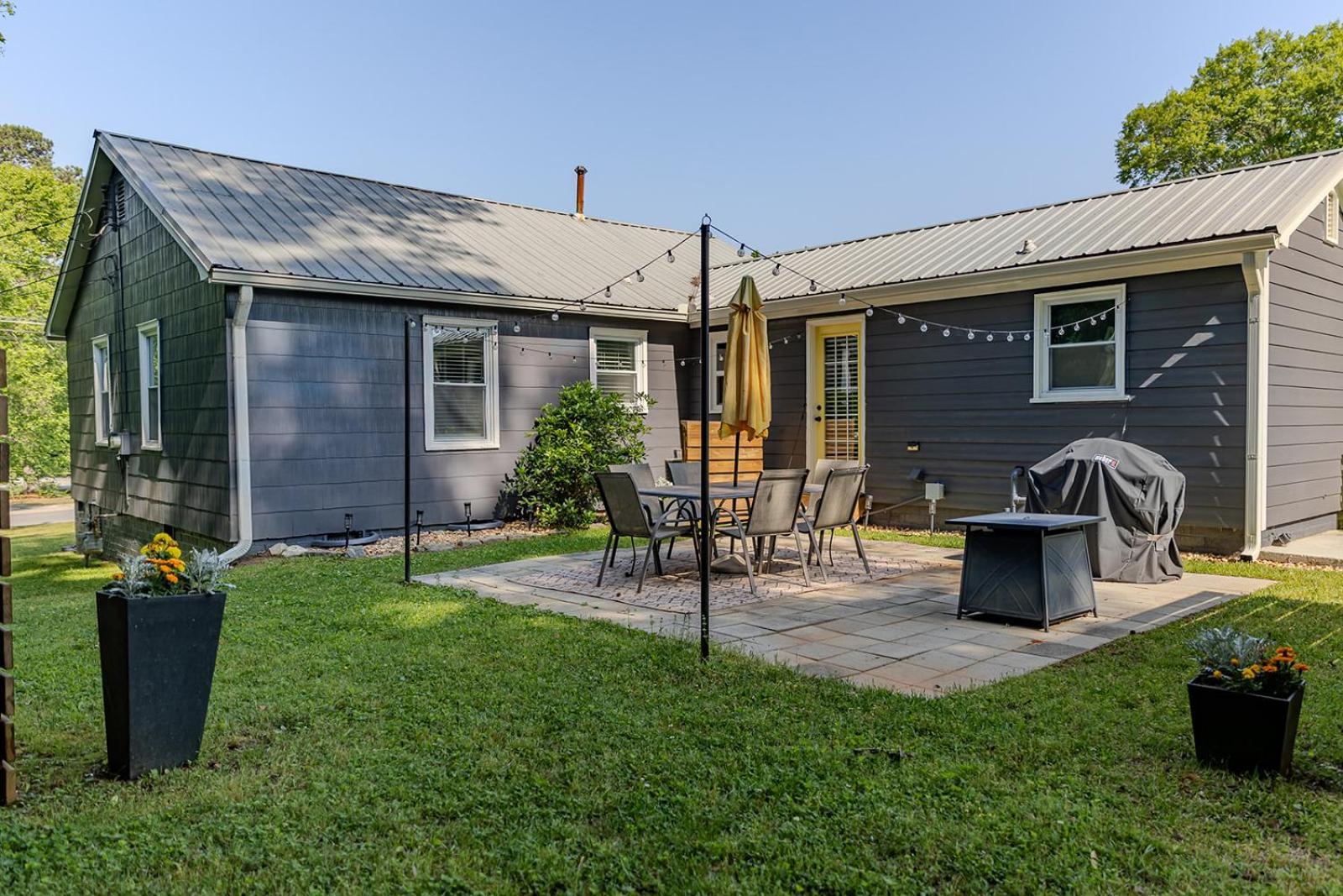 Blue Bungalow W/ Free Golf Cart 1/2 Mi From Square Covington Exteriör bild