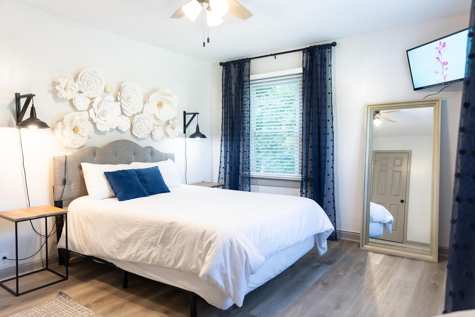 Blue Bungalow W/ Free Golf Cart 1/2 Mi From Square Covington Exteriör bild